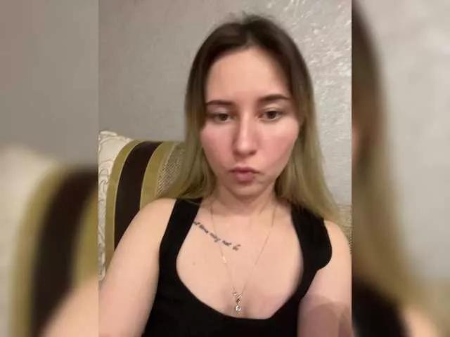 Alisa21-1 on BongaCams 