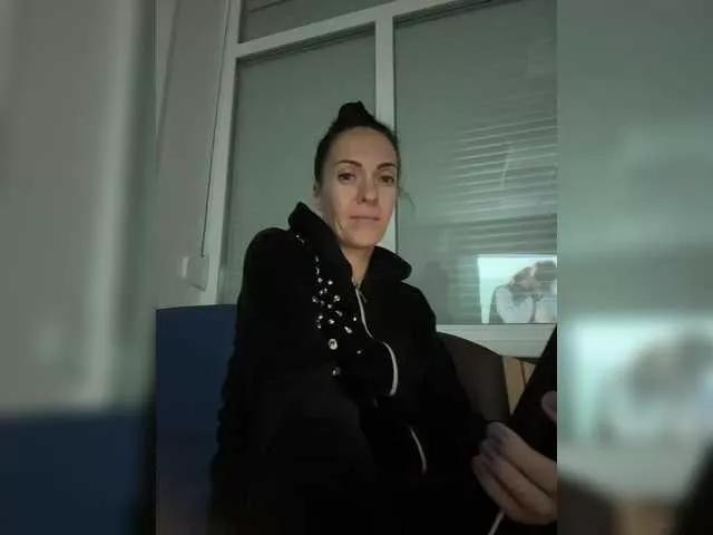 Alyona1 on BongaCams 