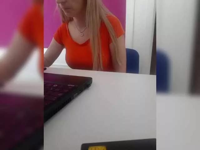 Angelinamik on BongaCams 