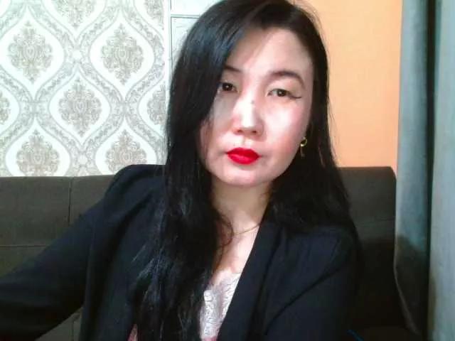 Bet-Lu on BongaCams 