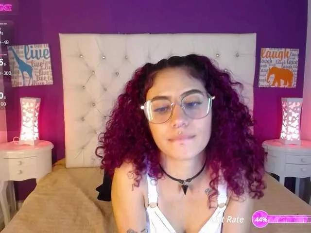 CaseyDevon on BongaCams 