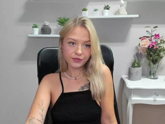 CindyGlam on BongaCams 