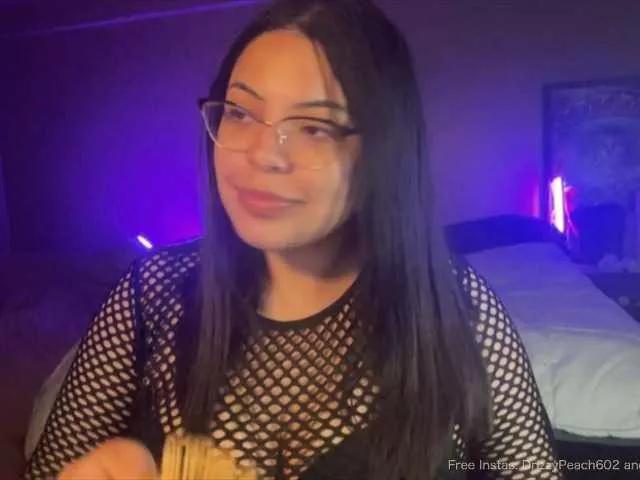 Drizzypeach on BongaCams 