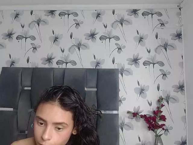 Ehotloveaxxx on BongaCams 