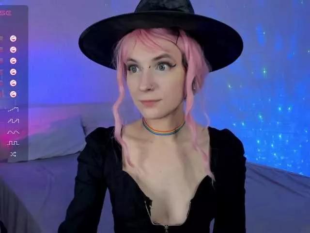 FrankieXhere on BongaCams 