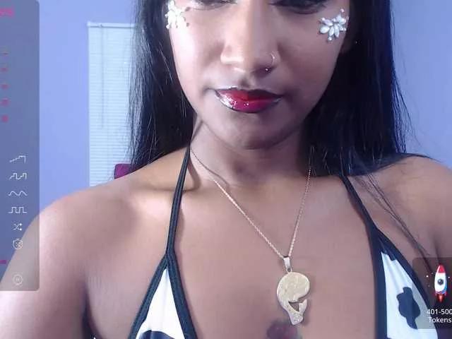 Indiancutiie on BongaCams 