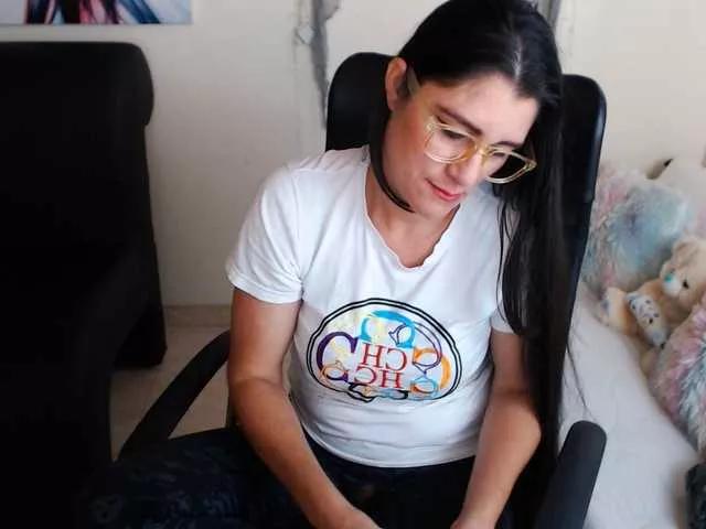 JIMENAMILFX on BongaCams 