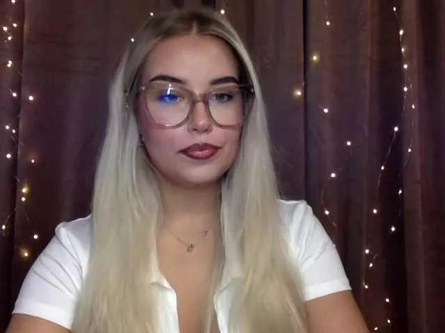 KristyQueen on BongaCams 