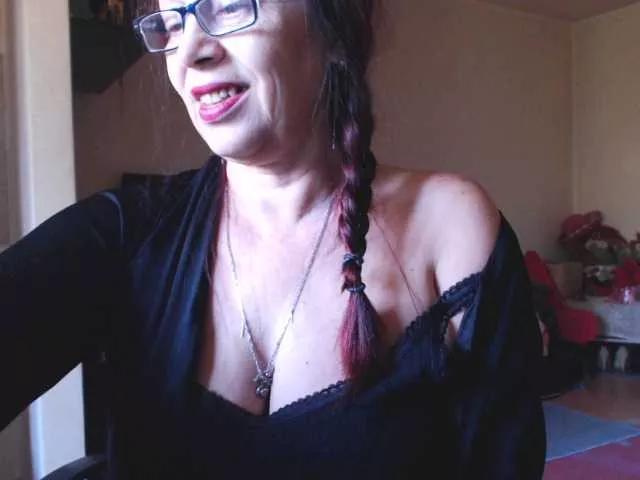 LoveTinaa56 on BongaCams 