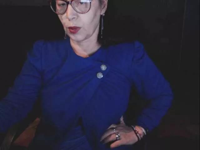 LoveTinaa56 on BongaCams 