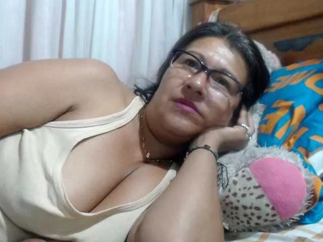 Meganny2023 on BongaCams 