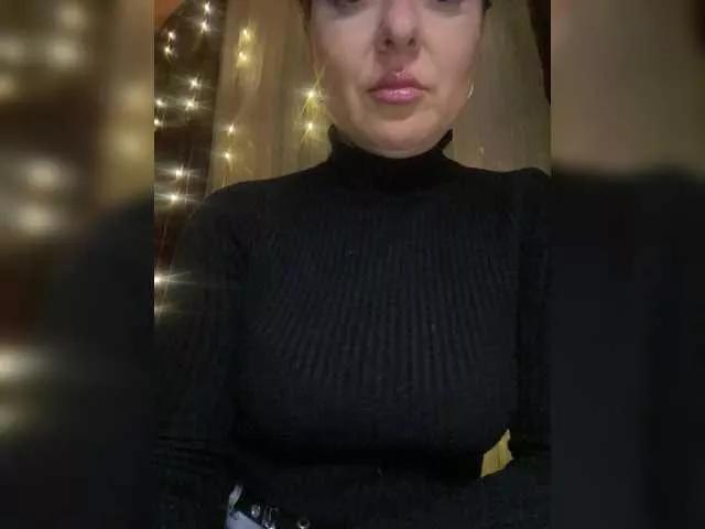 Milfa42 on BongaCams 