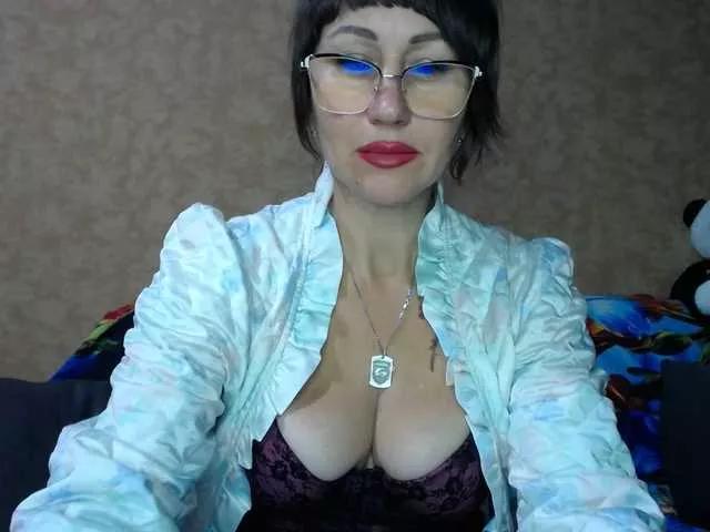 MilfBrunet on BongaCams 