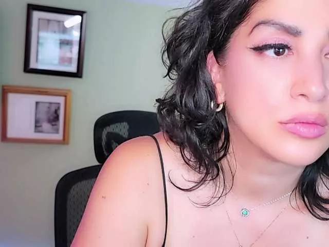 SeductiveMina on BongaCams 