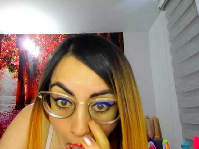 sofia23dirty on BongaCams 