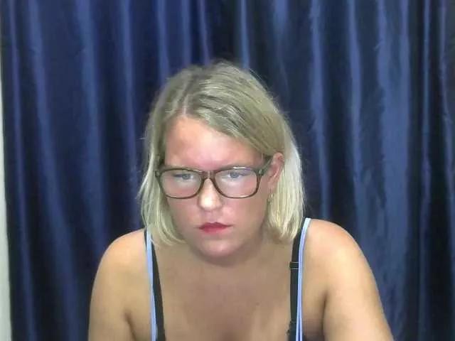 sweeteve050 on BongaCams 