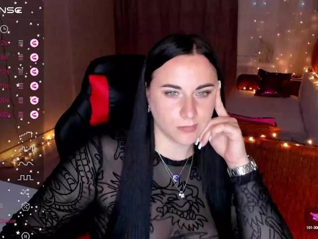 YURIEVNA13 on BongaCams 