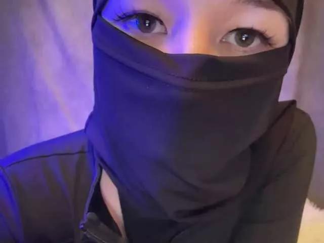 zhanarrasay on BongaCams 