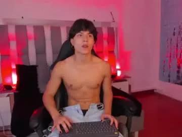 andrew_salvatoresk8 on Chaturbate 