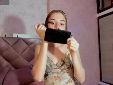 corinnemeyer on Chaturbate 