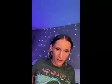 danidragon69 on Chaturbate 