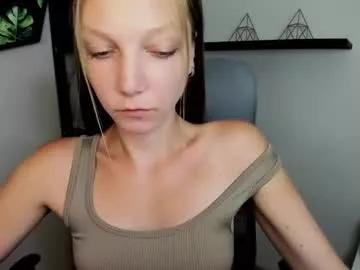 emilly_xkiss on Chaturbate 