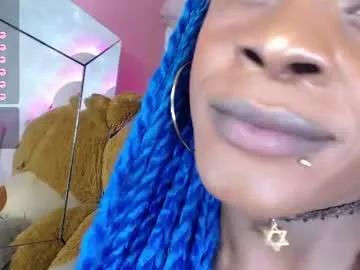 puca_eboony on Chaturbate 