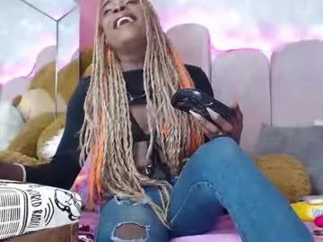 puca_eboony on Chaturbate 