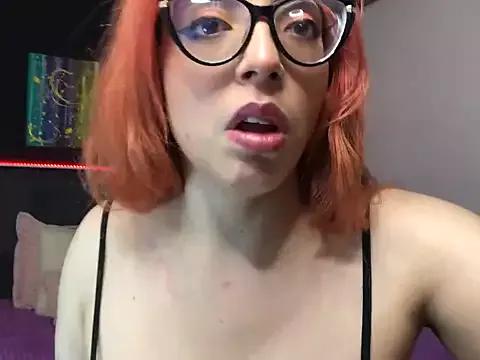 athena_rossi on StripChat 