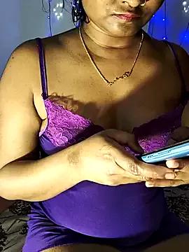 FANTASY_QUEEN_07 on StripChat 