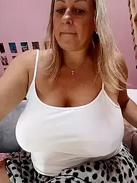 Liana_MilfHot on StripChat 