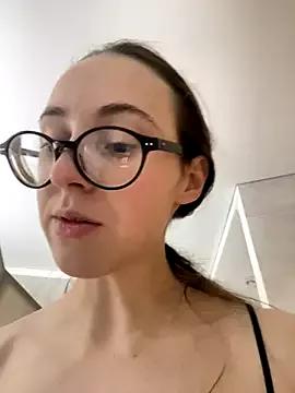 MartiniiSelenna on StripChat 