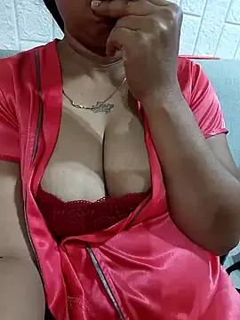 Neha8923 on StripChat 