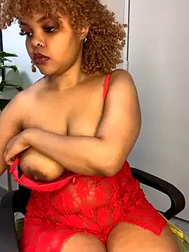 prettycaramel on StripChat 